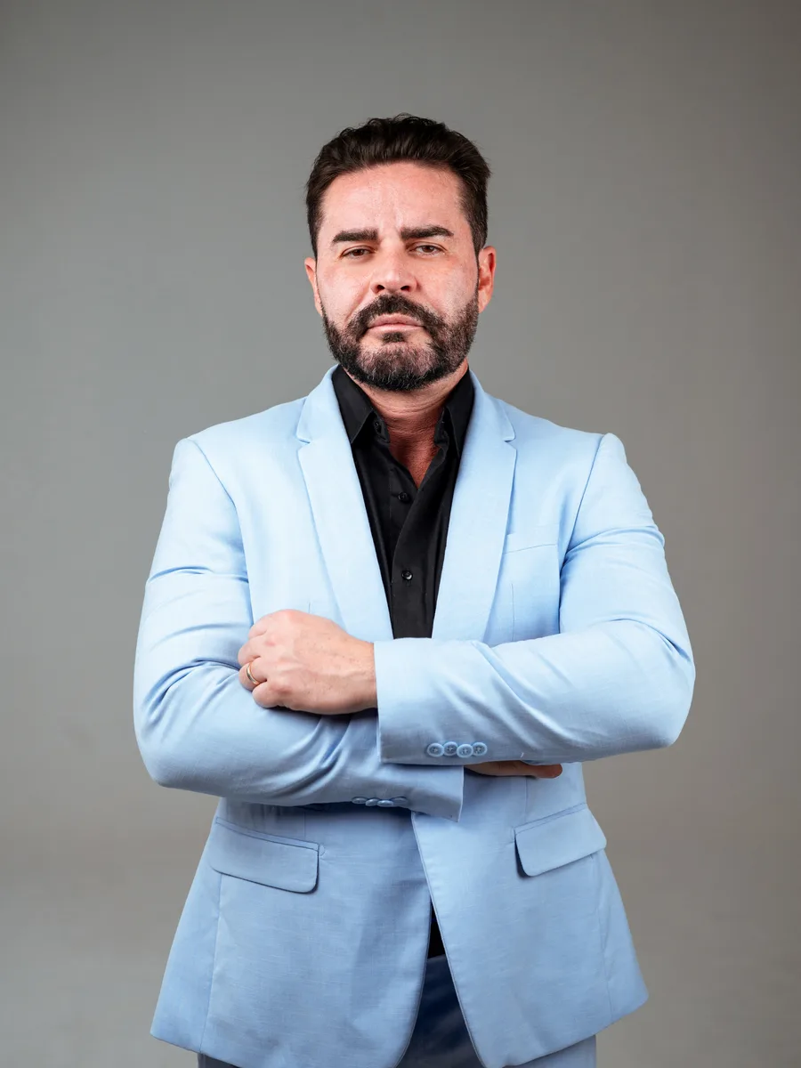 Dr. Pablo Melo