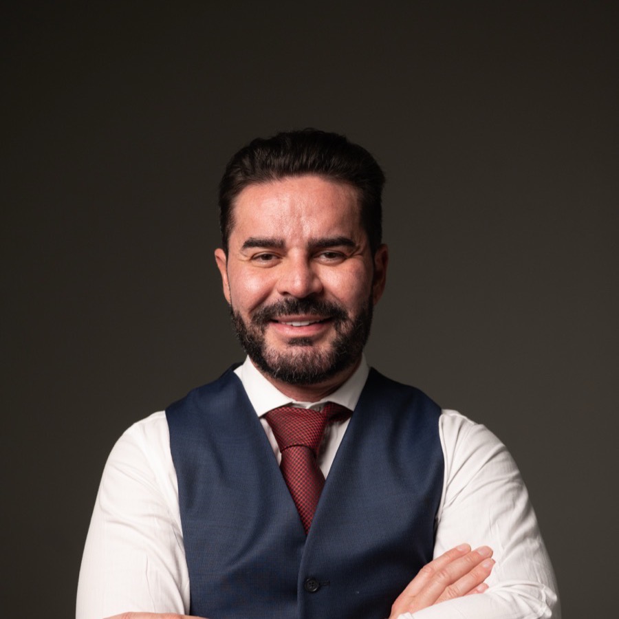 Dr. Pablo Melo
